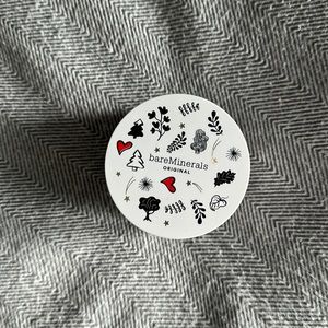 NWT bareMinerals loose mineral foundation Fairly Light 03 HUGE 18g